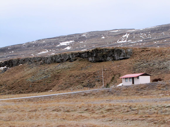 Lákaklettur við Miðdalsá